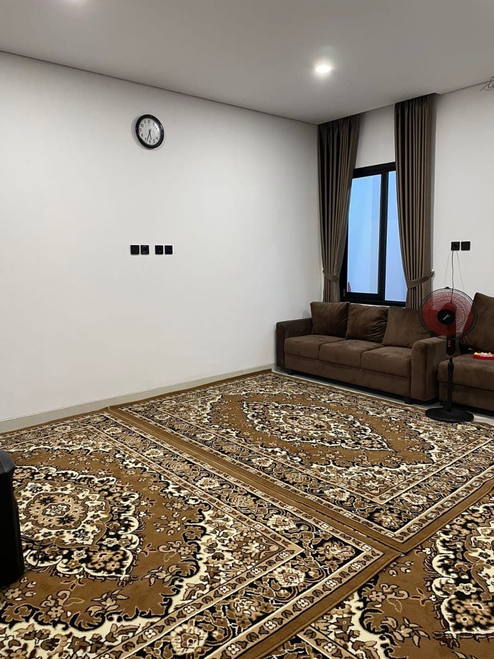 Permadani emas untuk pengajian tahlilan dan area duduk keluarga Santi Living